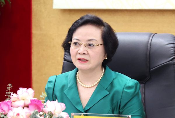 Bộ Nội vụ được yêu cầu chuẩn bị nhiều phương án cải cách tiền lương