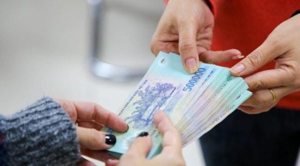 Bộ Nội vụ thông tin mới về đề xuất tăng lương tối thiểu vùng từ 1/1/2027