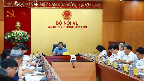 Bộ Nội vụ tiếp tục ưu tiên, tập trung nguồn lực thực hiện công tác xây dựng, hoàn thiện thể chế, chính sách