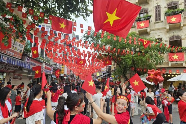 Bộ Nội vụ trình phương án nghỉ Tết Nguyên đán 2027 kéo dài 7 ngày