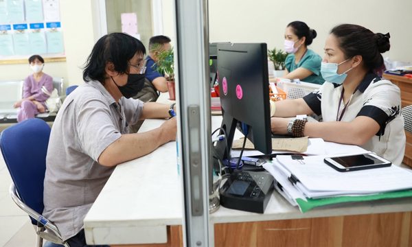 Bộ Nội vụ: Xem xét tiền lương, phụ cấp lãnh đạo cấp xã theo phân loại hành chính