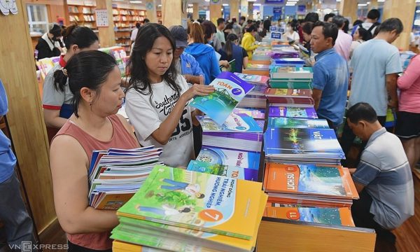 'Bộ sách giáo khoa mới phải dùng được trong 20 năm'