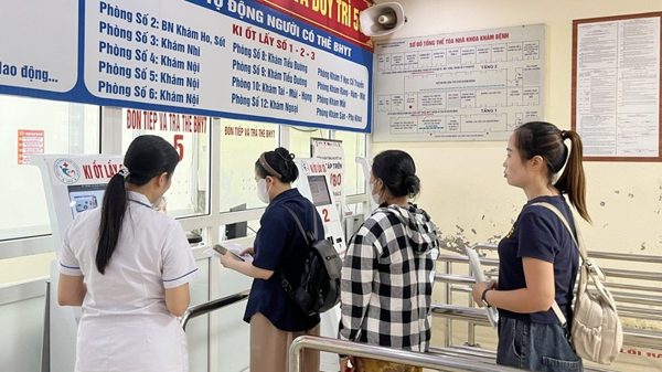Bổ sung hơn 300 hoạt chất vào danh mục thuốc bảo hiểm y tế tại cấp khám, chữa bệnh ban đầu