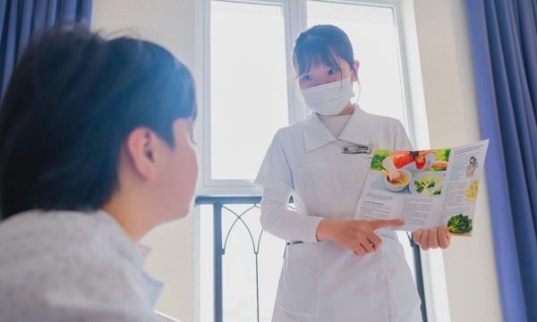 Bổ sung nhiều canxi có giúp trẻ cao nhanh?