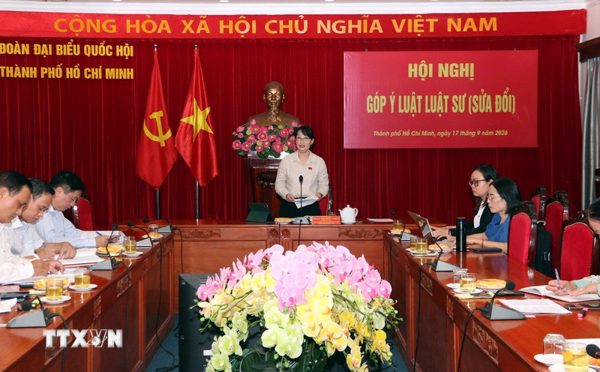 Bổ sung tiêu chuẩn của luật sư để nâng cao chất lượng nghề nghiệp