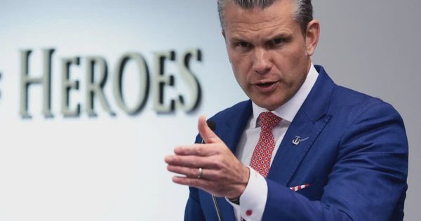 Bộ trưởng Hegseth tiếp tục loại nhiều sĩ quan khỏi danh sách thăng tướng