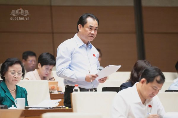 Bộ trưởng nhắc "tiên trách kỷ, hậu trách nhân" khi bàn về vốn chống ngập