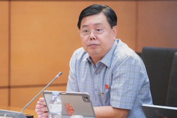 Bộ trưởng Nội vụ: "Không chủ trương tiếp tục sắp xếp đồng loạt xã, phường"
