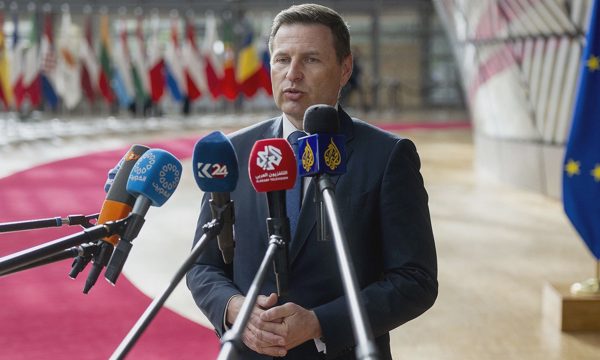 Bộ trưởng Quốc phòng Estonia từ chức sau 'lô đạn pháo vô dụng' cho Ukraine