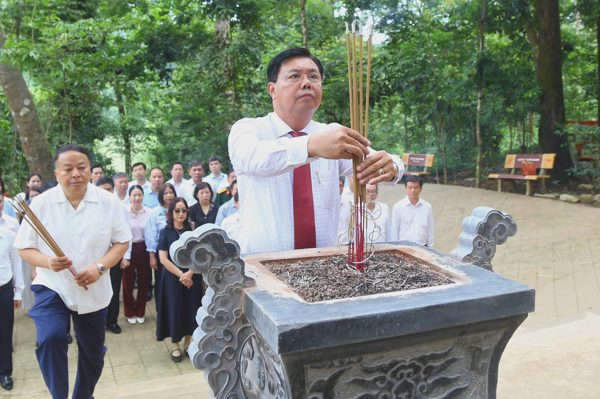 Bộ trưởng thăm nơi khởi nguồn ngành Nội vụ 81 năm trước