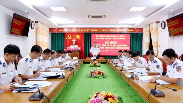 Bộ Tư lệnh Vùng Cảnh sát biển 4 tổng kết công tác thi đua, khen thưởng năm 2026