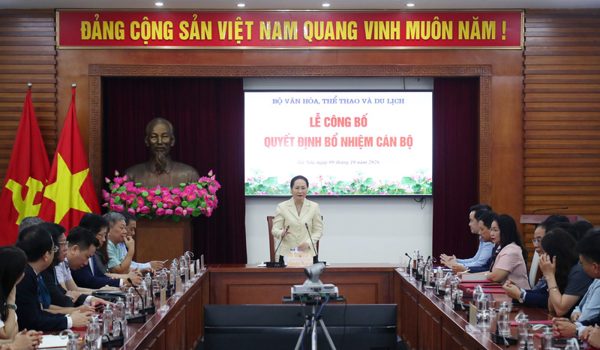 Bộ Văn hóa, Thể thao và Du lịch tổ chức Hội nghị công bố, trao các quyết định về công tác cán bộ