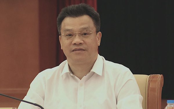 Bộ Xây dựng rà soát biển báo, tổ chức giao thông để tài xế giữ khoảng cách trên cao tốc