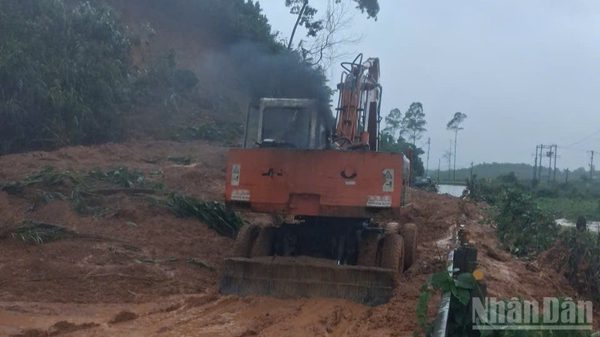 Bộ Xây dựng yêu cầu chủ động ứng phó mưa lớn, lũ quét, sạt lở đất tại Bắc Bộ và Trung Bộ