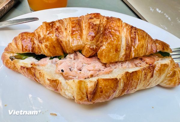 Bộ Y tế: Đề nghị điều tra vụ 150 người nghi ngộ độc sau ăn bánh mì ở Gia Lai