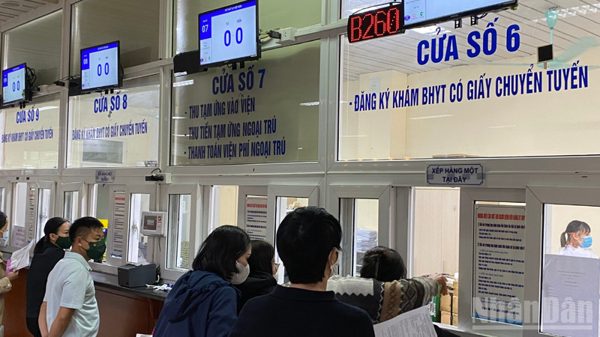 Bộ Y tế đề xuất tăng thời hạn phiếu chuyển khám, chữa bệnh bảo hiểm y tế lên 20 ngày