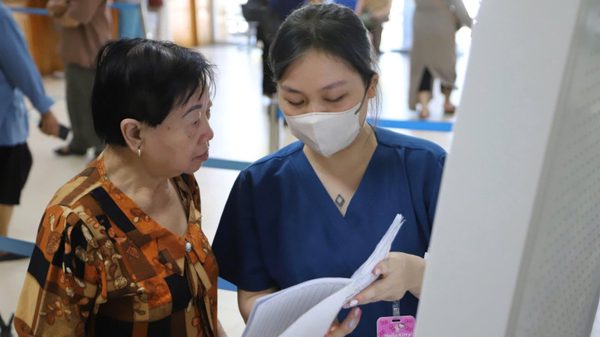Bộ Y tế gỡ vướng cho địa phương trong khám sức khỏe định kỳ miễn phí