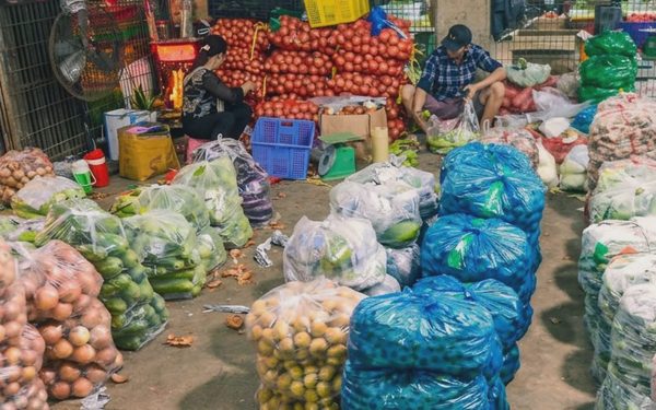 Bộ Y tế trả lời kiến nghị làm sao để kiểm soát rau, trái cây mua 2-3 ngày rồi vẫn tươi?