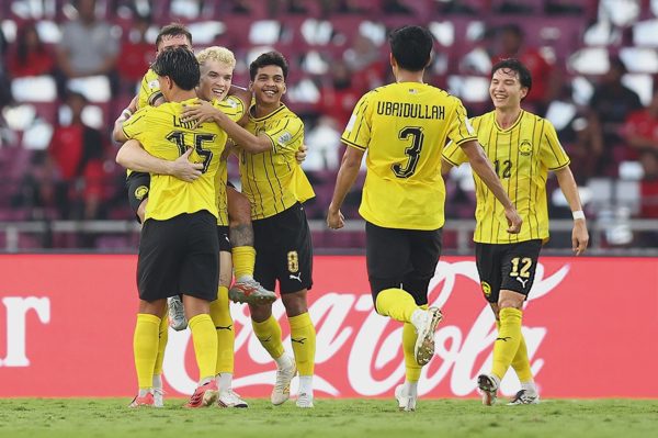 Bóng đá Malaysia được AFC đề cử vinh danh, chuyên gia lên tiếng chỉ trích