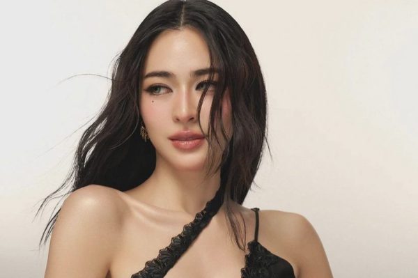 Bông hồng lai được hơn 22 triệu người bình chọn đẹp nhất thế giới