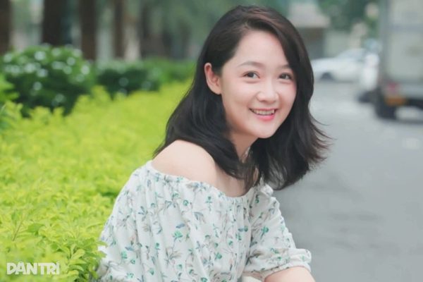 BTV Thu Hà sau hơn 1 năm vắng bóng trong bản tin Thời sự 19h của VTV