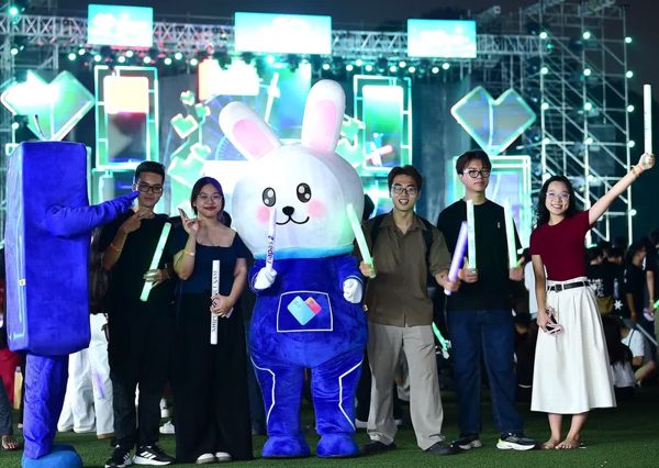 'Bùng nổ' Sóng Festival 2026 tại Hà Nội ngày cuối tuần