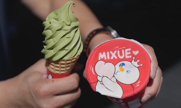 Burger, trà sữa kéo kinh tế Mỹ - Trung xích lại gần nhau