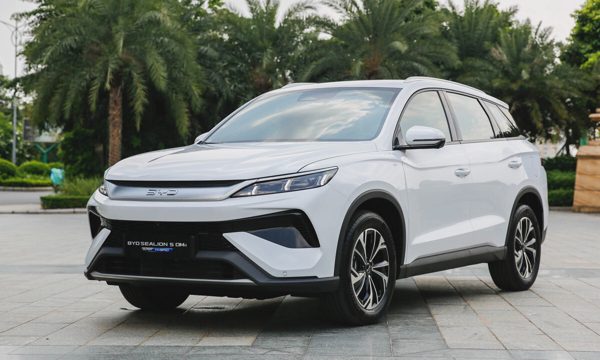 BYD Sealion 5 - xe plug-in hybrid chạy 1.200 km chào khách Việt