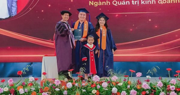 Cả gia đình cùng lên sân khấu nhận bằng thạc sĩ, nhân vật nhí gây chú ý