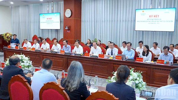 Cà Mau bắt tay Saigontourist Group tạo đòn bẩy mới cho du lịch vươn xa