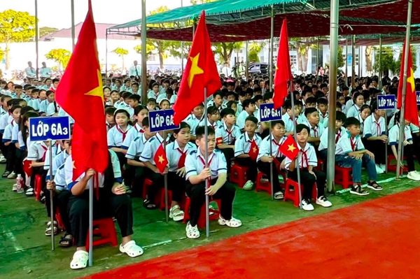 Cà Mau chi gần 333 tỷ đồng ‘nâng cấp’ 17 trường THPT lên chuẩn quốc gia