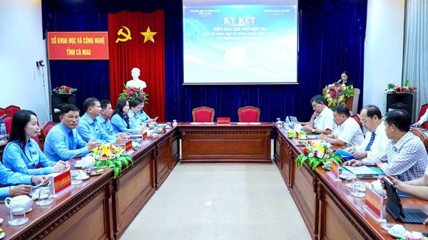 Cà Mau hợp tác Trường đại học Bạc Liêu phát triển nguồn nhân lực