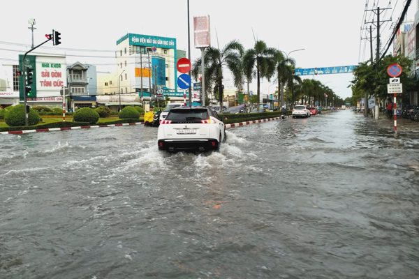 Cà Mau lý giải nguyên nhân gây ngập bất thường ở 2 đô thị trung tâm