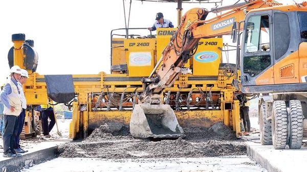 Cà Mau quyết tâm tăng trưởng hai con số