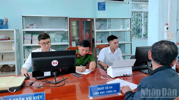 Cà Mau sắp chi chế độ phụ cấp 55% công vụ cho cán bộ, công chức cấp xã