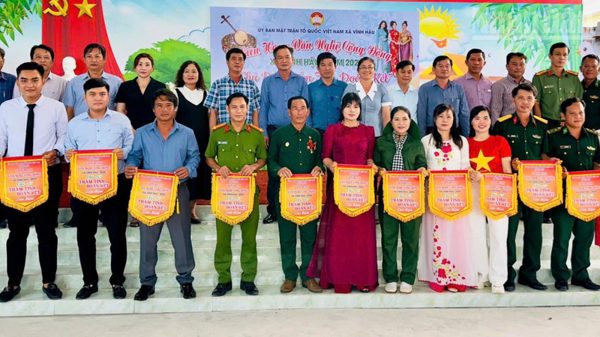 Cà Mau: Sôi nổi , ý nghĩa với các hoạt động “Thắm tình đoàn kết” ở một vùng quê biển