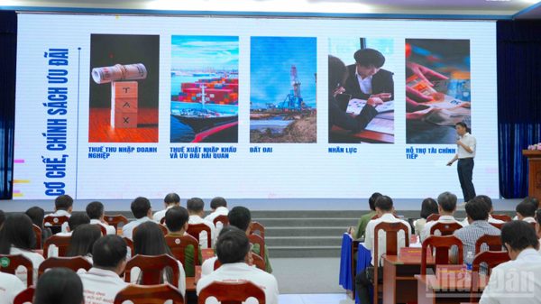 Cà Mau tìm giải pháp từ AI và công nghệ số để bứt phá tăng trưởng