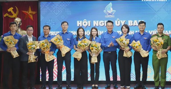 Ca sĩ Hòa Minzy tham gia Ủy ban Trung ương Hội Liên hiệp thanh niên Việt Nam