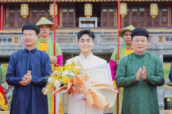 Ca sĩ MONO làm sứ giả quảng bá di sản văn hóa Huế