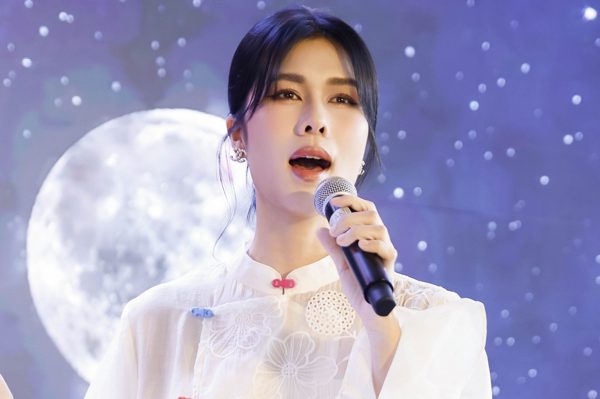 Ca sĩ Phúc Anh - cô của hoa hậu Đỗ Thị Hà nhuận sắc, tiết lộ vai trò mới