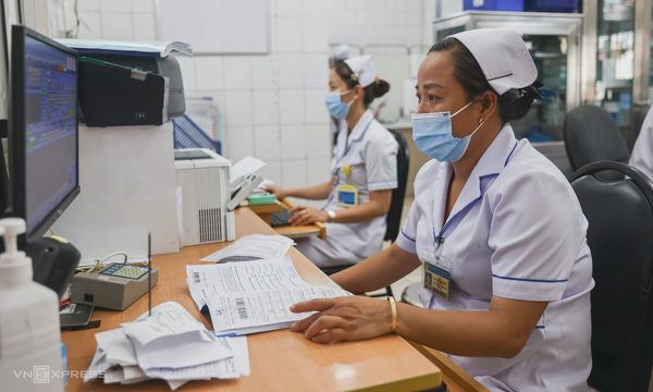 Ca viêm hô hấp tại TP HCM tăng 64% trong một tuần