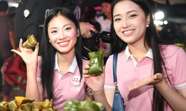 Cả xóm rủ nhau đi xem 53 thí sinh Hoa hậu Việt Nam ngoài đời