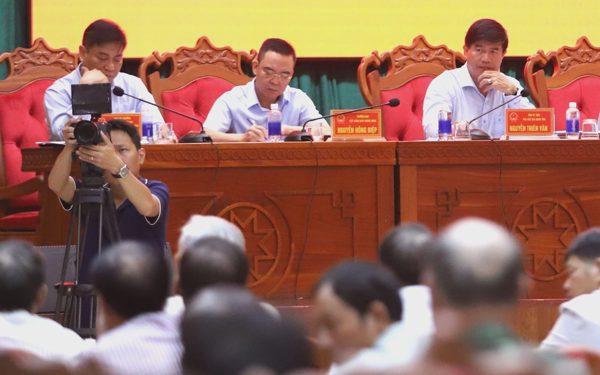 Các cơ quan Trung ương đối thoại về những vướng mắc của người nhận khoán cà phê Đắk Lắk