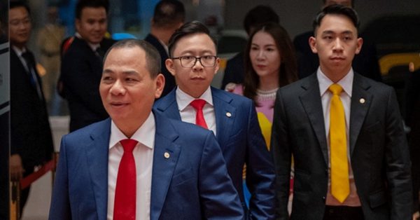 Các đại gia Việt chuyển giao quyền lực thế nào?