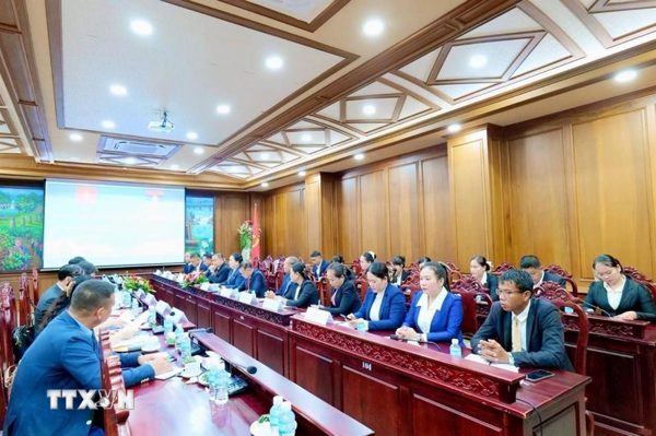 Các địa phương Việt Nam-Lào tăng cường hợp tác công tác Mặt trận