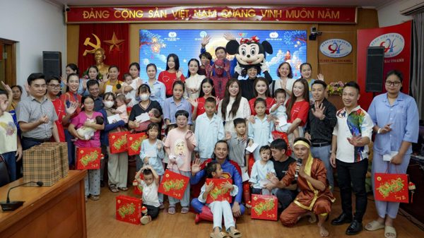 Các Hoa hậu, Á hậu sẻ chia yêu thương với trẻ em mắc bệnh tim dịp Trung thu