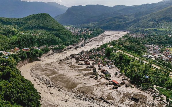 Các lý do gây lũ quét tử thần ở biên giới Nepal - Trung Quốc khiến hàng trăm người chết, mất tích