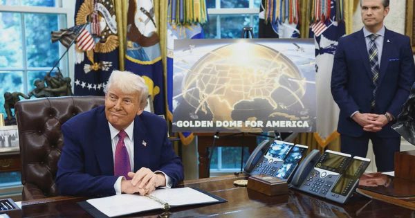 Các 'siêu dự án' của ông Trump đối mặt nguy cơ phá sản