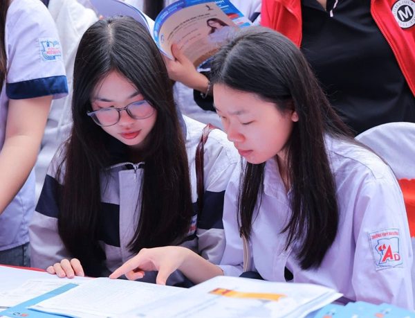 Các trường đại học tuyển bổ sung hàng nghìn chỉ tiêu