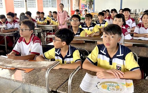 Các trường học trên 100 lớp đang vận hành ra sao?